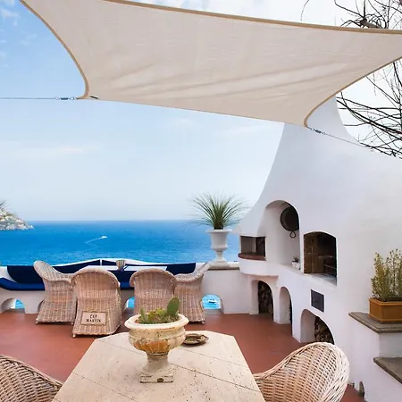 La Casa Di Peppe Bed and Breakfast 2*