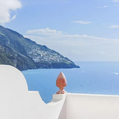 La Casa Di Peppe Bed and Breakfast 2*